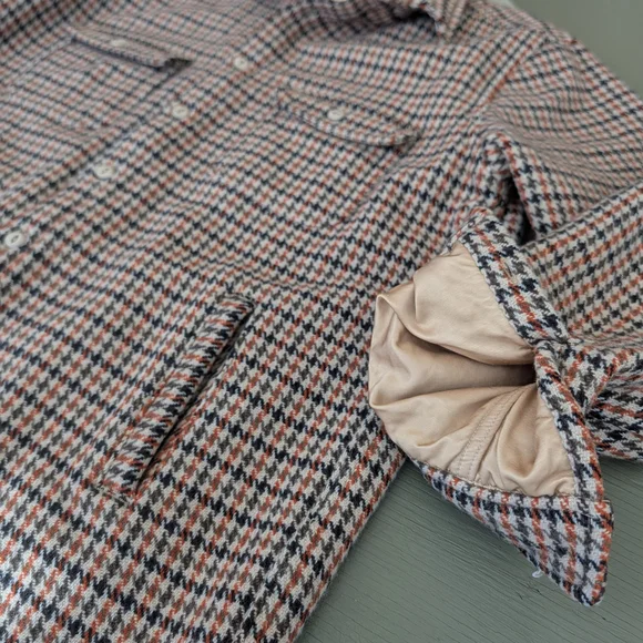 Houndstooth Alta - Woven Wool Blend - Picture 2 of 14